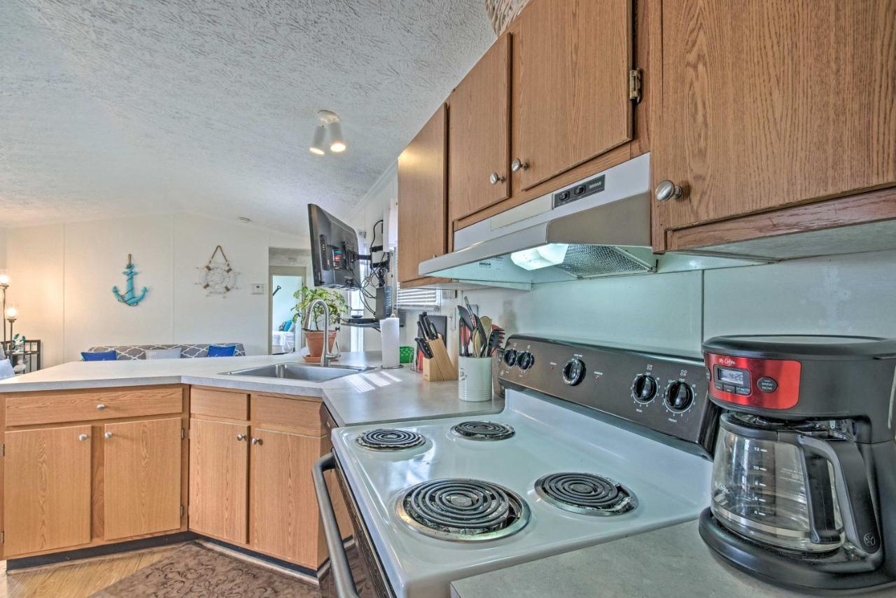 Bright Pensacola Home With Backyard - Pets Welcome! Exteriör bild